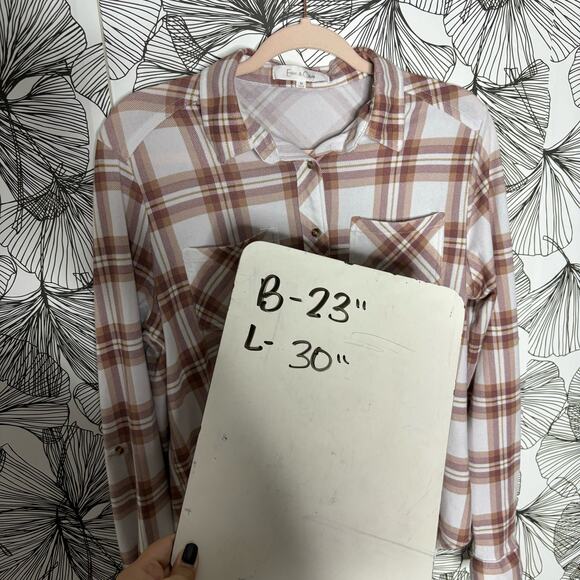 Eden & Olivia Plaid Button-Front Long Sleeve Roll Tab Shirt Women's Size: Medium - Picture 4 of 8